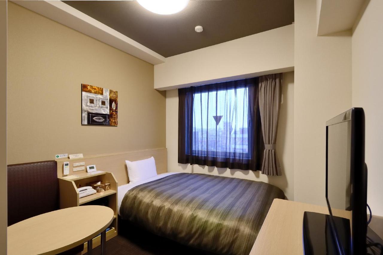 Hotel Route-Inn Ishioka Bagian luar foto